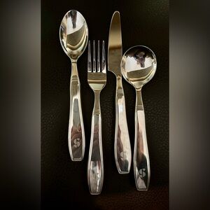 Weighted Adaptive Flatware for Tremors and Parkinson’s Patients. 4 pc. Set. Used